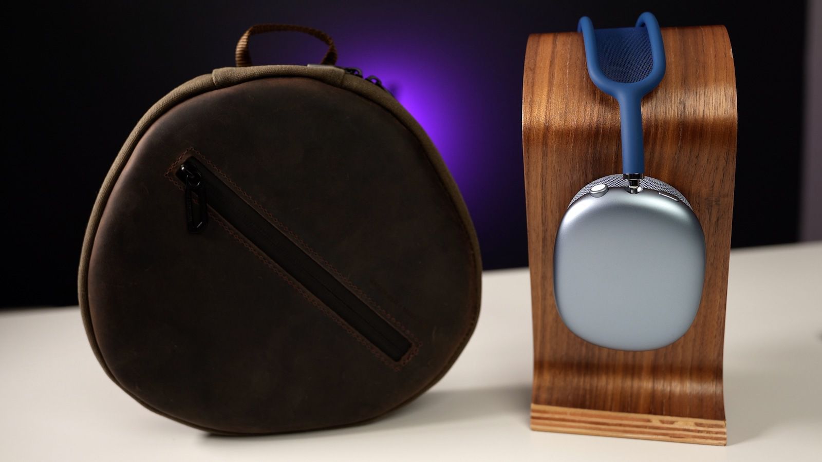 Giveaway MacRumors: Win an Executive Laptop Bag and AirPods Max Shield Case from WaterField Designs