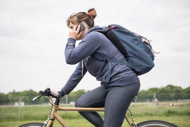 Cellphone on bike – is this allowed?