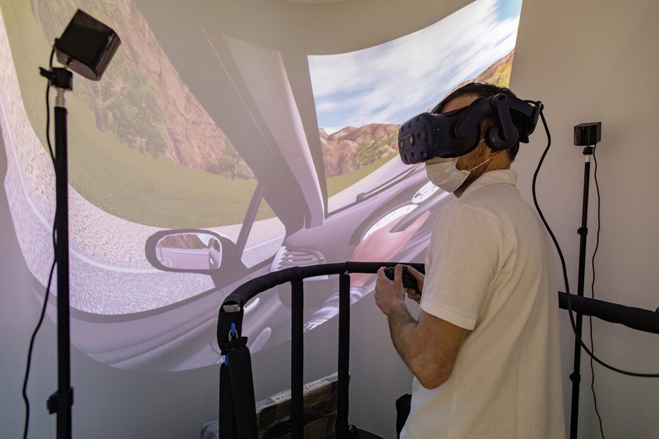 Virtual reality therapy