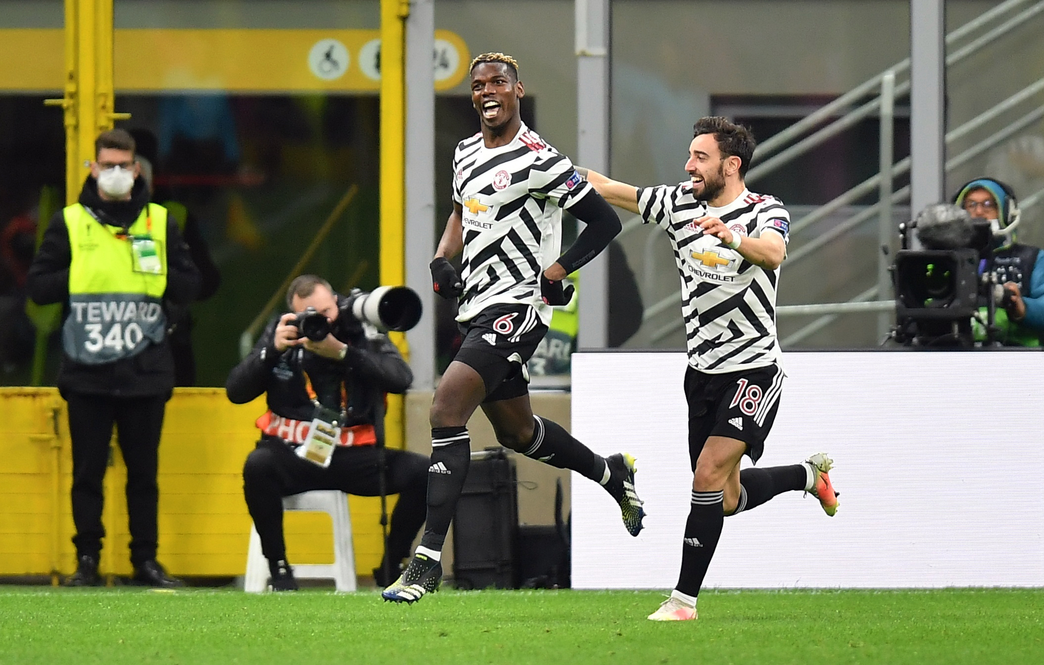 Pogba lights up the Manchester United match and impresses Ibrahimovic – Fil Info – Europa League