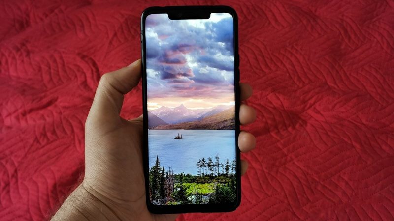 How to change the mobile wallpaper automatically based on the time of day