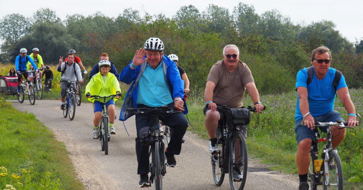 Rovash.  Participating in Vélo gourmand means pedaling for a good causeسبب
