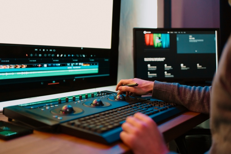 Simple and effective video editing software