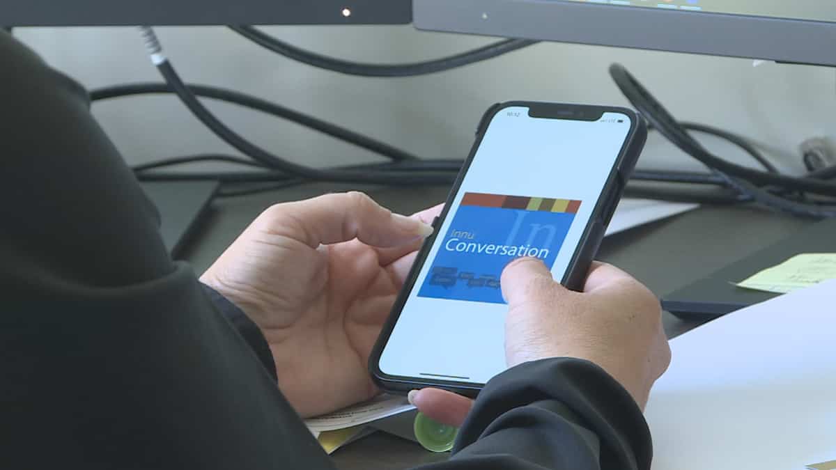 Learn Innu language with mobile app