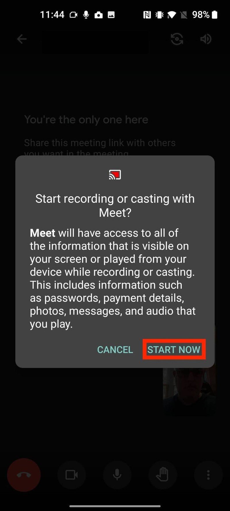 How to share the screen of Google Meet Mobile 4