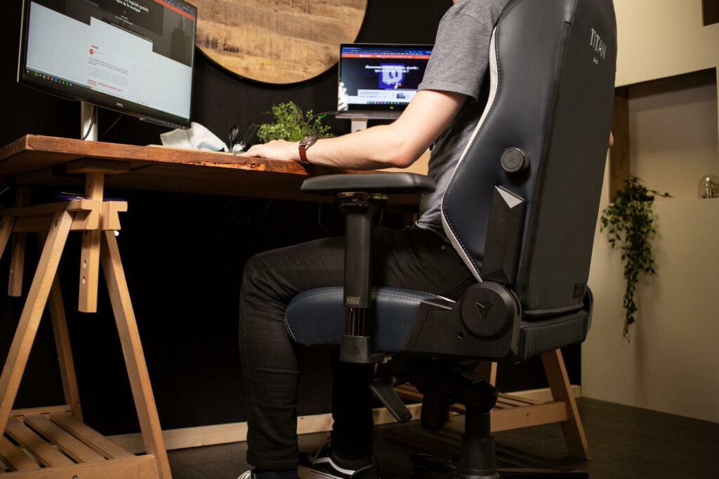 How Secretlab Gaming Chair Can Help You Relieve Back Pain