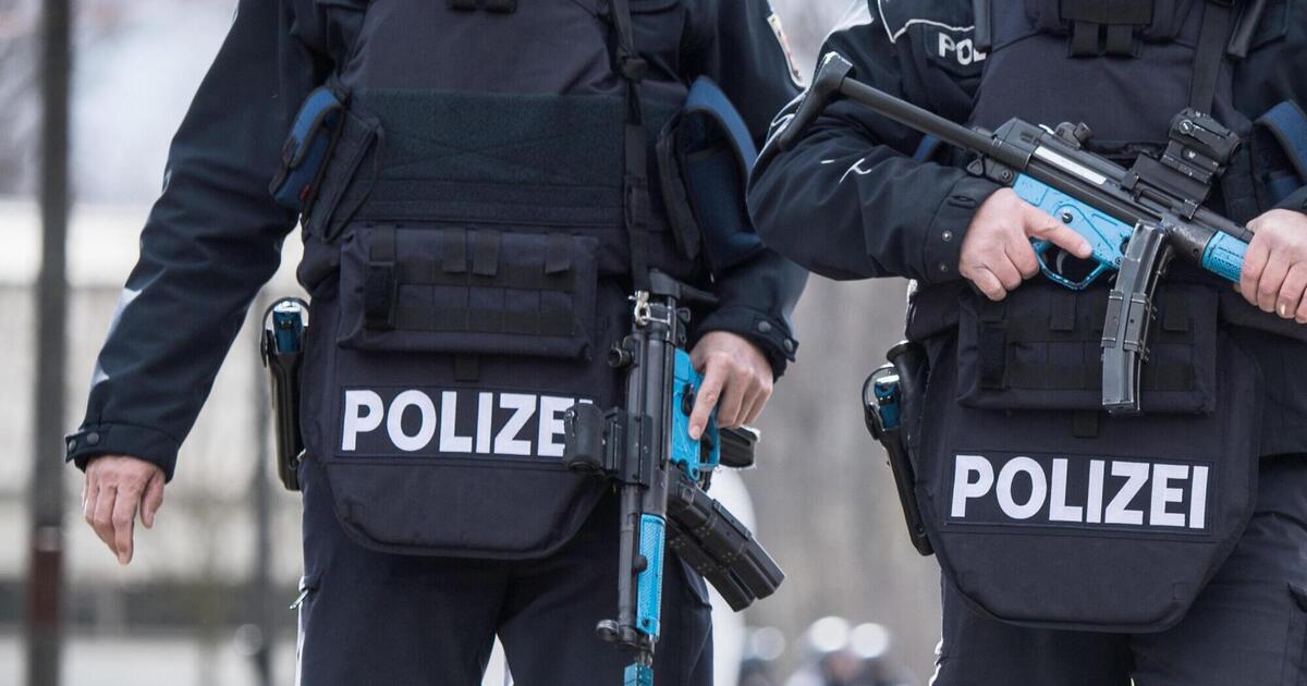 Kaiserslautern Cell phone blocked, police officer bitten, no valid identification documents