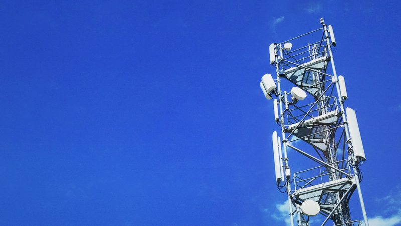 Free Mobile: Back to the ropes, antenna opponents denounce the attempt to deter
