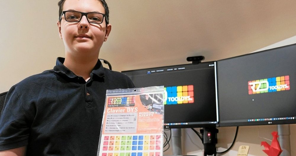 At the age of sixteen, he sells dyslexic keyboard sets all over France