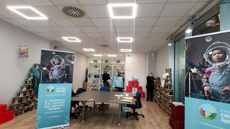 Città della Speranza, Christmas tool point to support pediatric research has opened