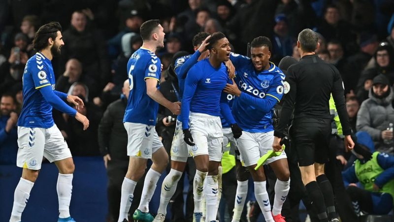 Premier League: Everton snatches a deserved victory over Arsenal (2-1)