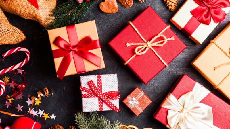 Christmas, gift time: what company gadgets to choose
