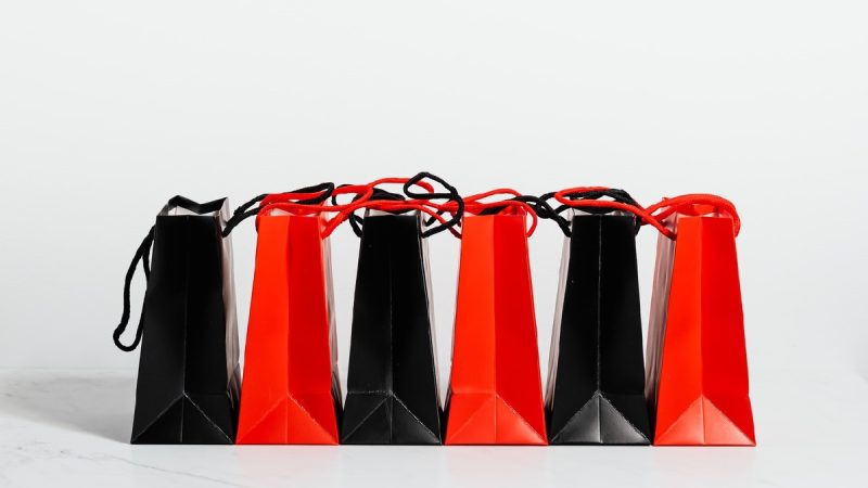 Here are the most popular gift ideas for corporate gift distributions