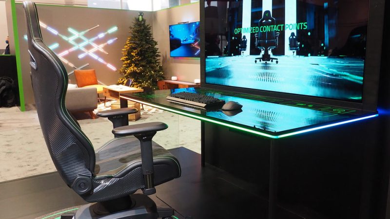 Razer runs on a futuristic gaming modular desktop