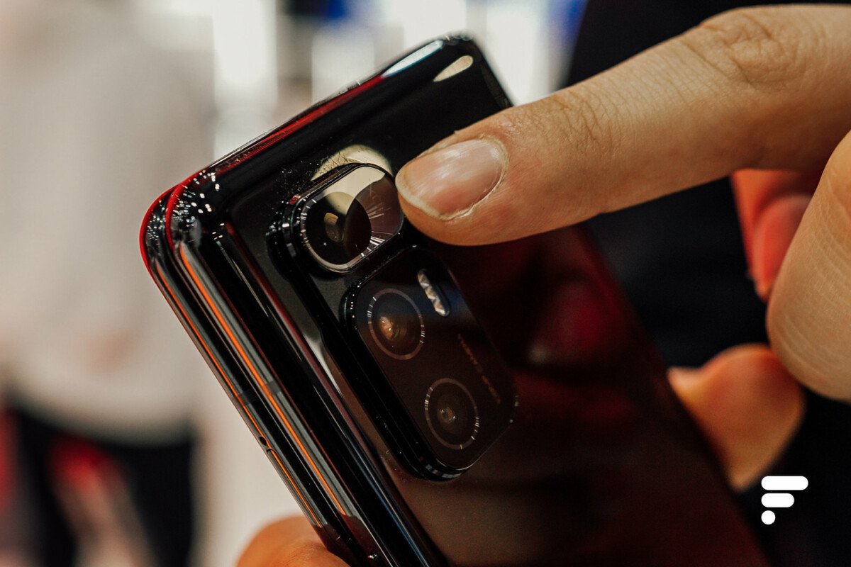 The telephoto lens of Xiaomi Mi Mix Fold has a liquid lens