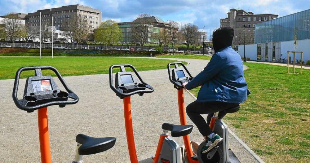 In Brest, three bikes have been connected to the Foch Sports Center, the beginnings of a mobile physical activity venue – Brest