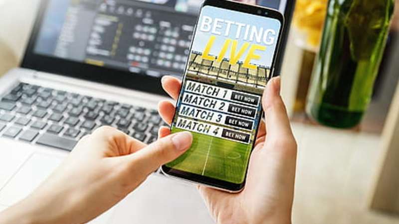 The Premier League title race is back on: how to bet with the best app