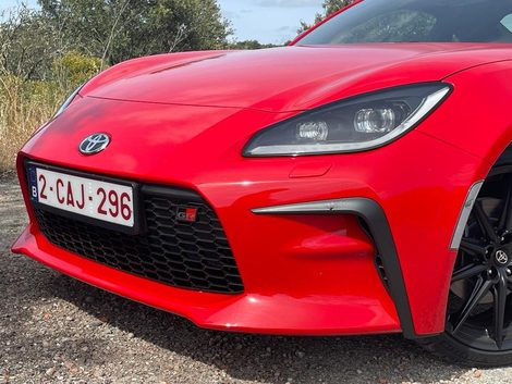 Toyota GR86: First live test images + driving impressions