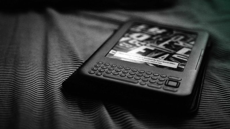 Old Kindles lose e-book purchases