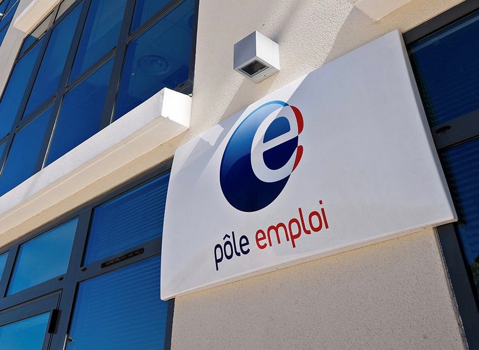 Workplace and training in the front yard of the Pôle emploi Agency in Nice Ouest » PACA Economic and Political Newsletter