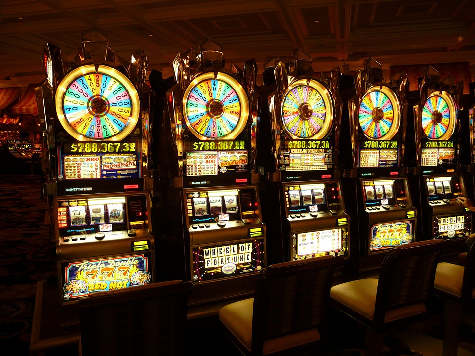 Tips & Tricks in Playing Slots Online: Here’s How You Can Win